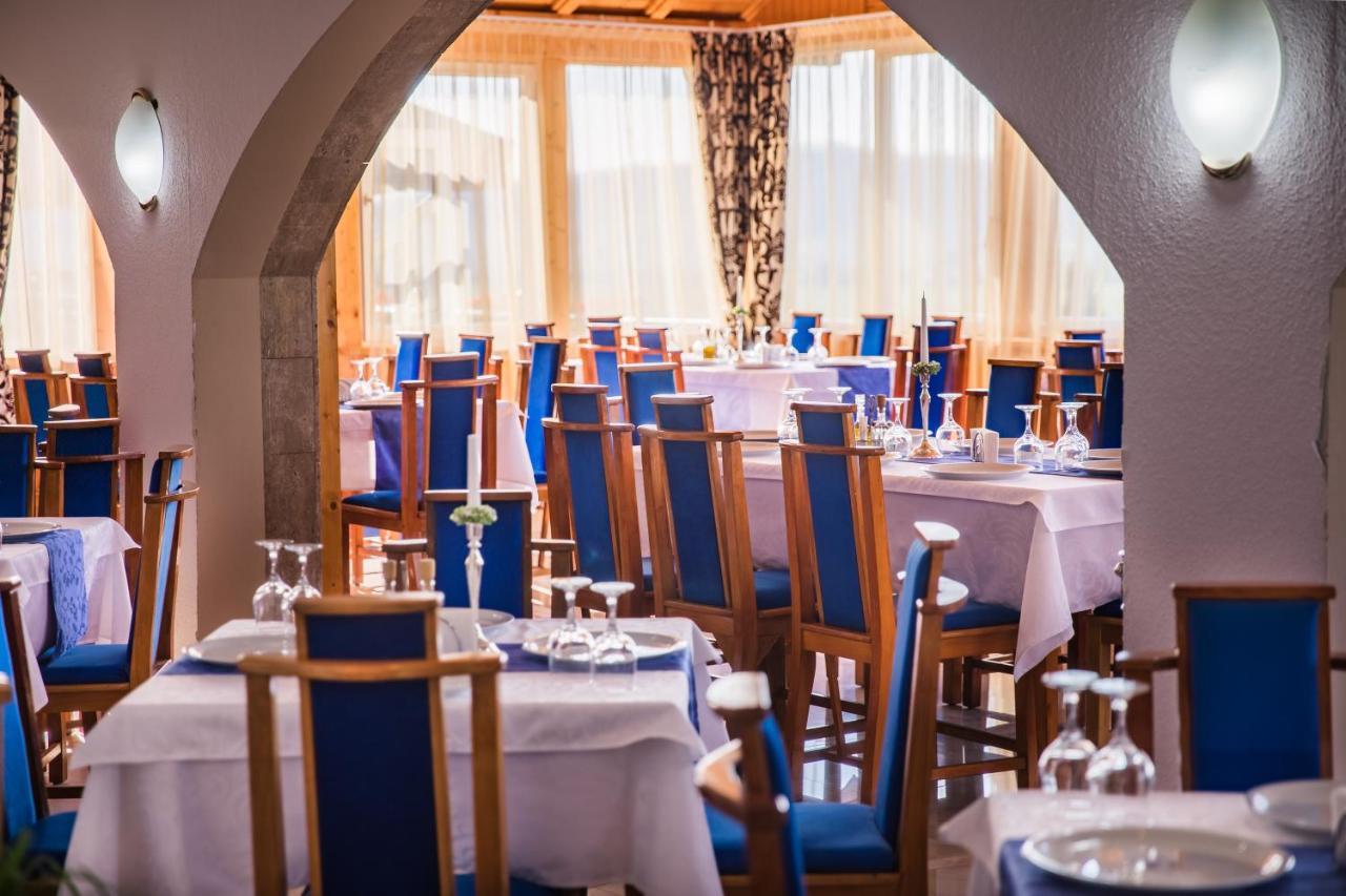 Hotel Europa Kokeltal Albeşti Esterno foto