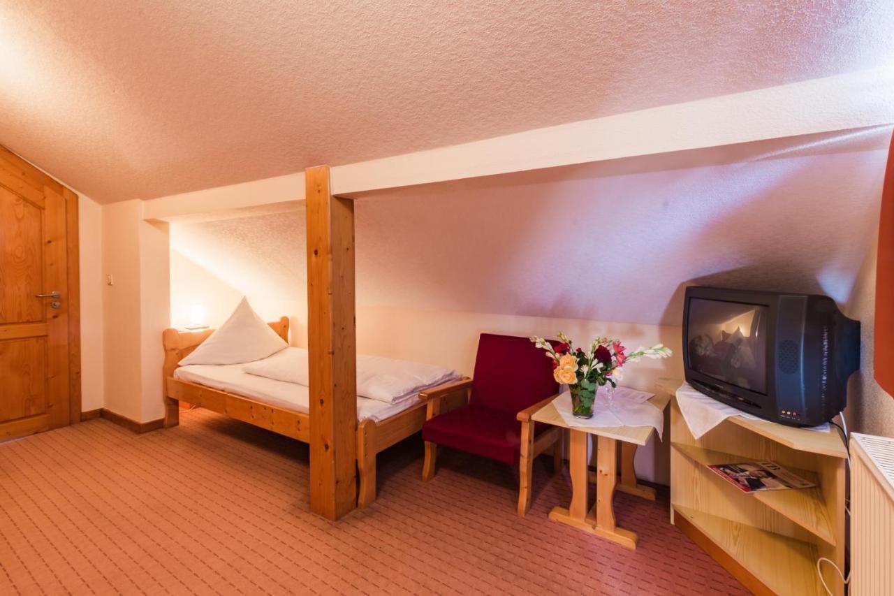 Hotel Europa Kokeltal Albeşti Esterno foto